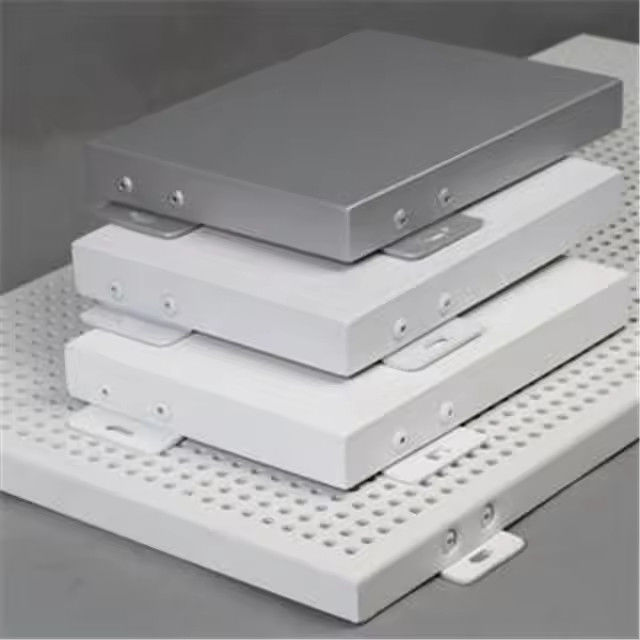 2.0mm Parede de cortina de alumínio vidrado com 800Pa resistência à água Instalação externa