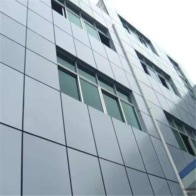 2 mm de espessura de prata Anticorrosivo Alumínio Veneer Panel Decoração de parede interior