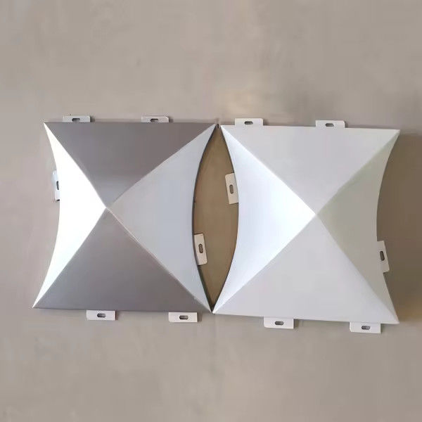 2 mm de espessura de prata Anticorrosivo Alumínio Veneer Panel Decoração de parede interior