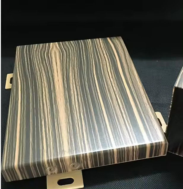 2 mm de espessura de prata Anticorrosivo Alumínio Veneer Panel Decoração de parede interior