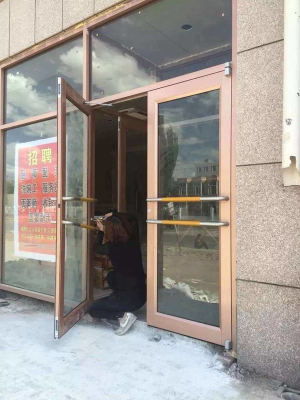 OEM UPVC aço inoxidável Alumínio Dobro balanço portas KFC porta 1,2 mm espessura